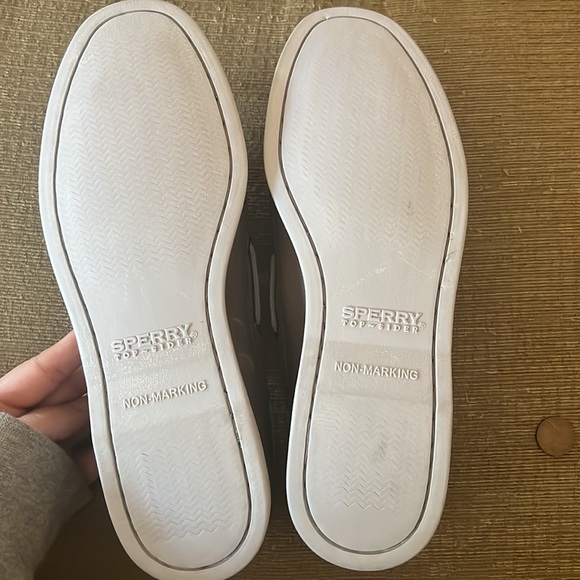 gray sperry top sider - Picture 3 of 5
